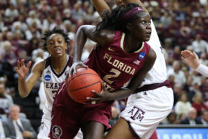 Read more about the article 2016: Adut Bulgak selected in first round of WNBA Draft